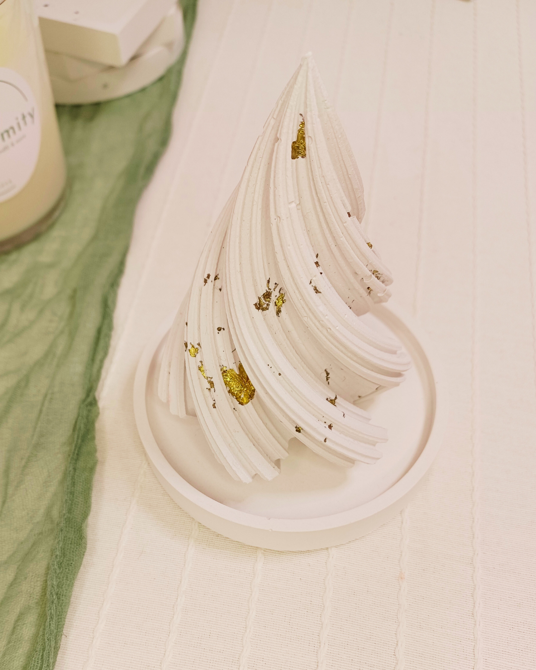 Διακοσμητικό Δέντρο Λευκό-Χρυσό